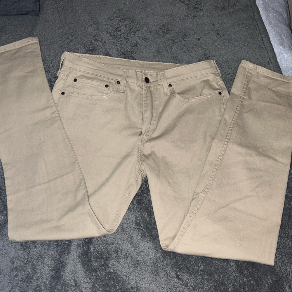 NWOT Levi’s Khakis